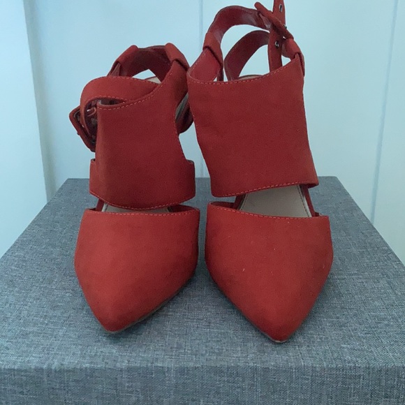 BCBG Ankle Strap Sandal - Picture 7 of 7